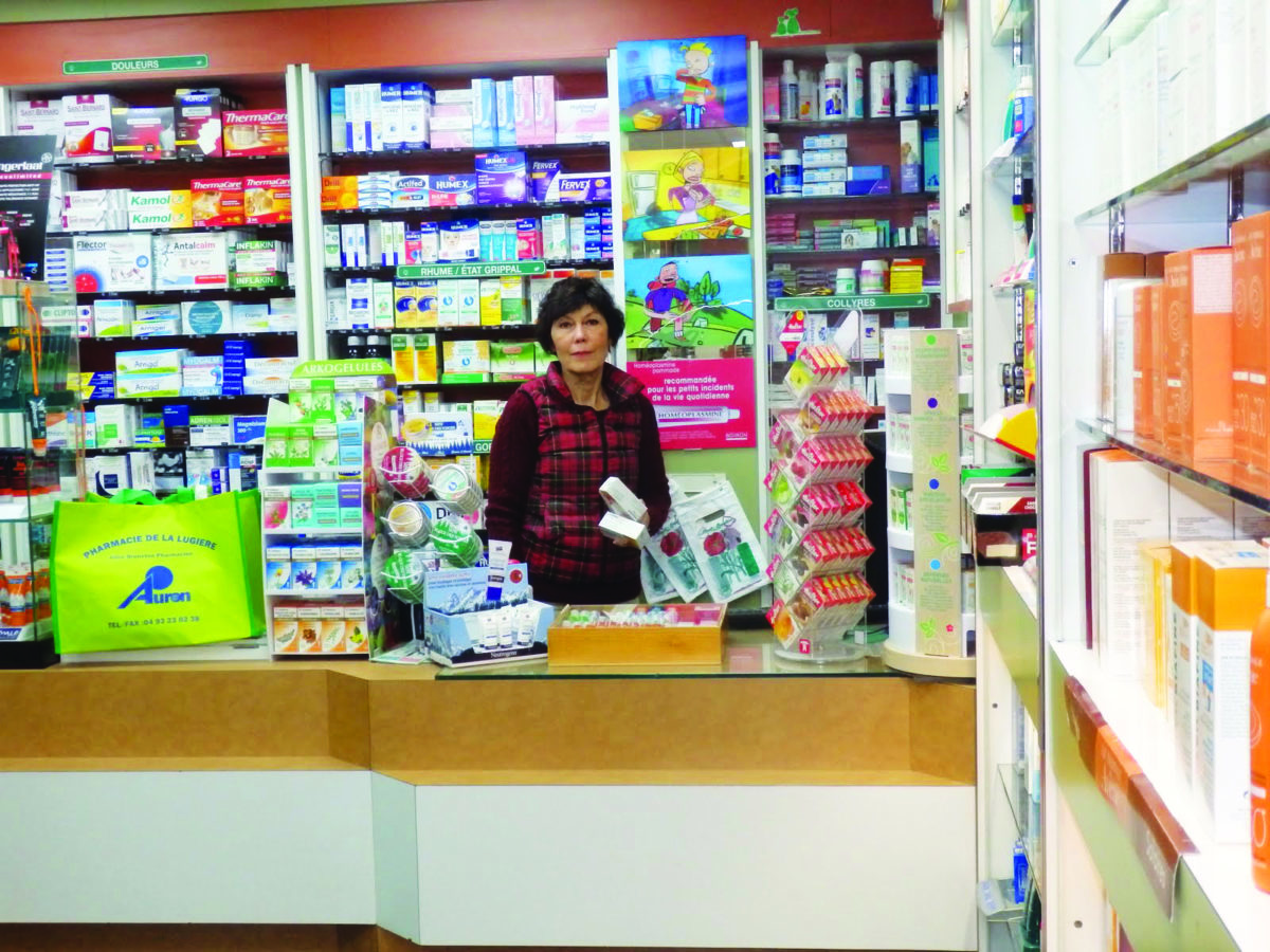 commerce_pharmacie_auron_la lugie╠Çre