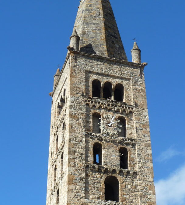 Le clocher de Saint Etienne de Tinée