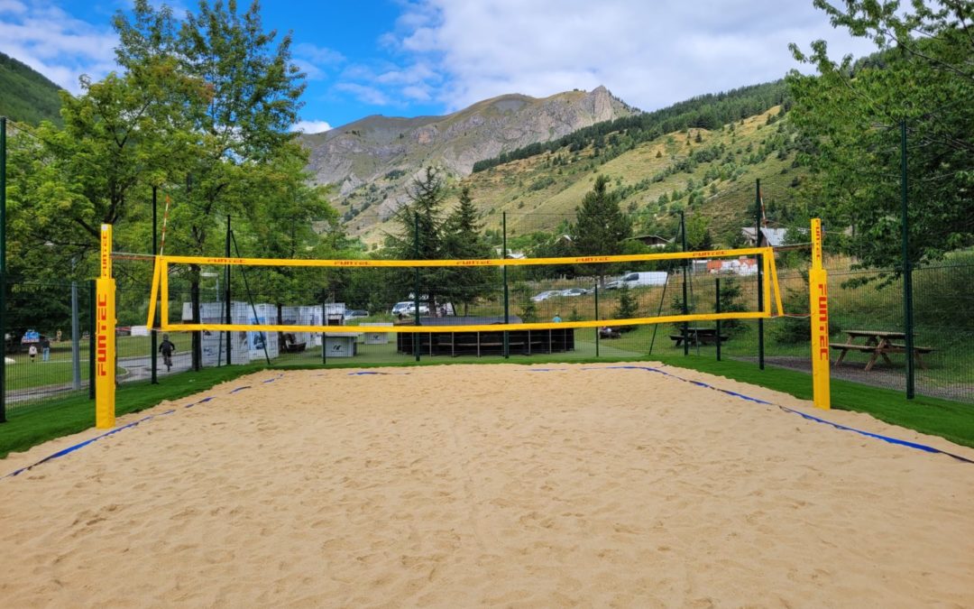 BEACH VOLLEY